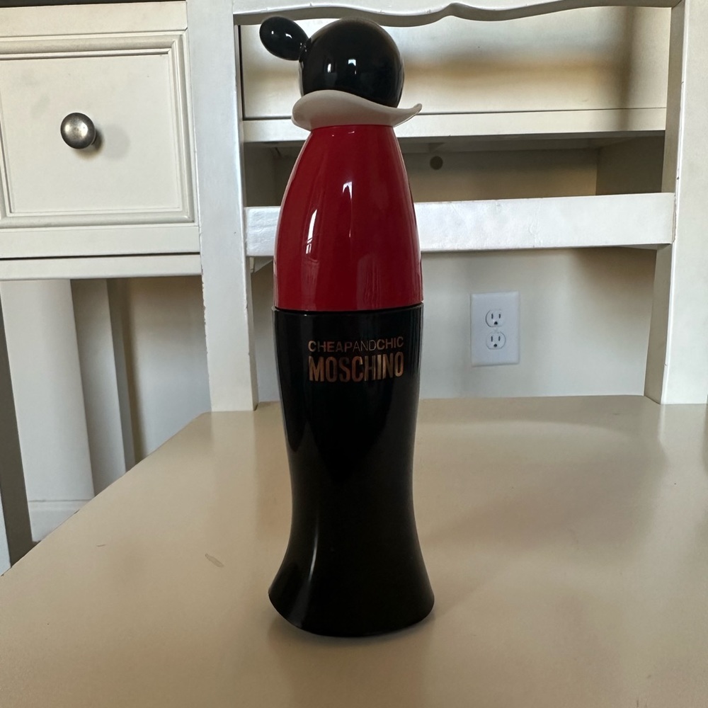 Cheap and Chic Moschino Perfume!
